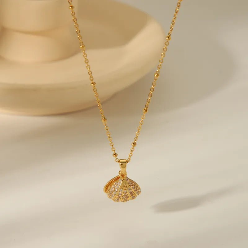 Shell Pearl Zircon Pendant Necklace