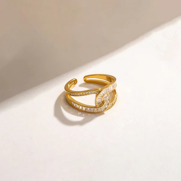 Interlock Spark Ring