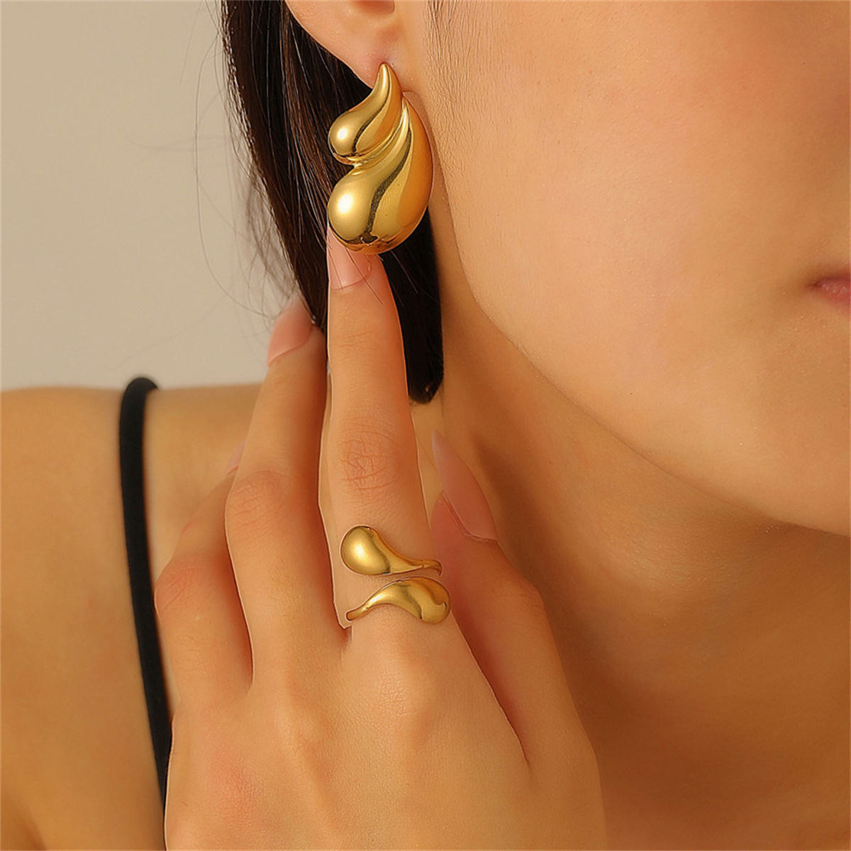 Water Droplets Stud Earrings