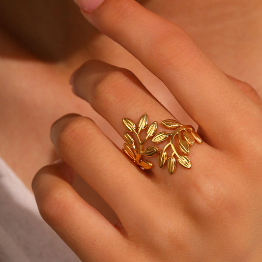 Laurel Leaf Branch Adjustable Ring