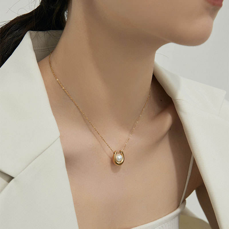 U Pearl Pendant Necklace
