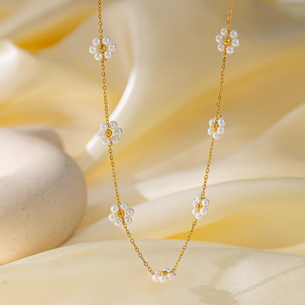 Pearl Flower Choker Necklace
