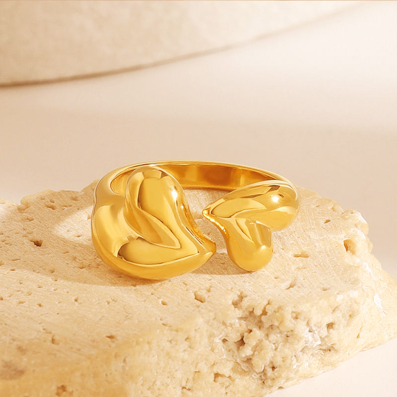 Double Hearts Ring