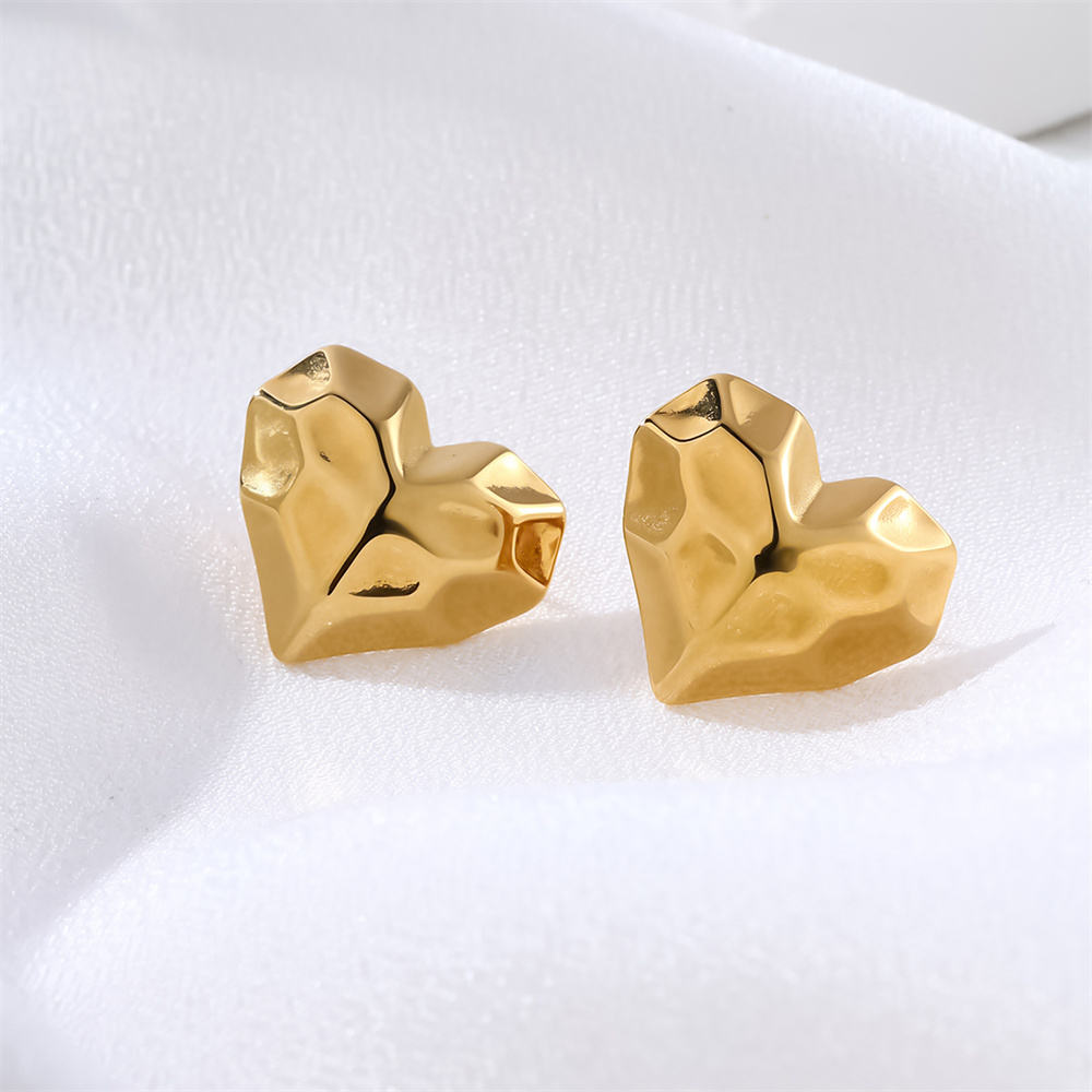 Dainty Heart Stud Earrings