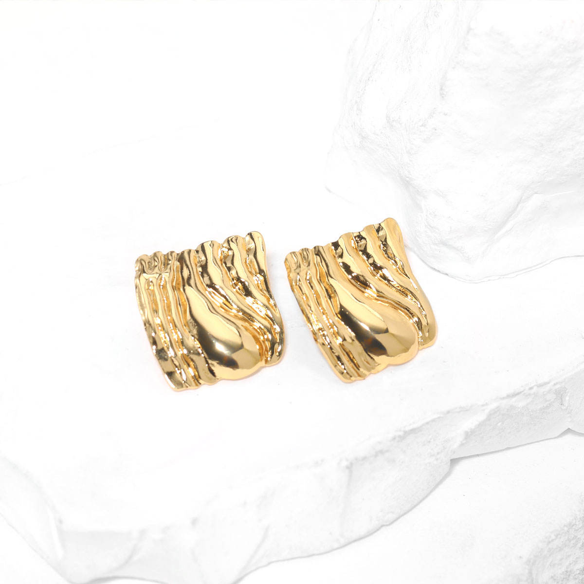 Wave Square Stud Earrings