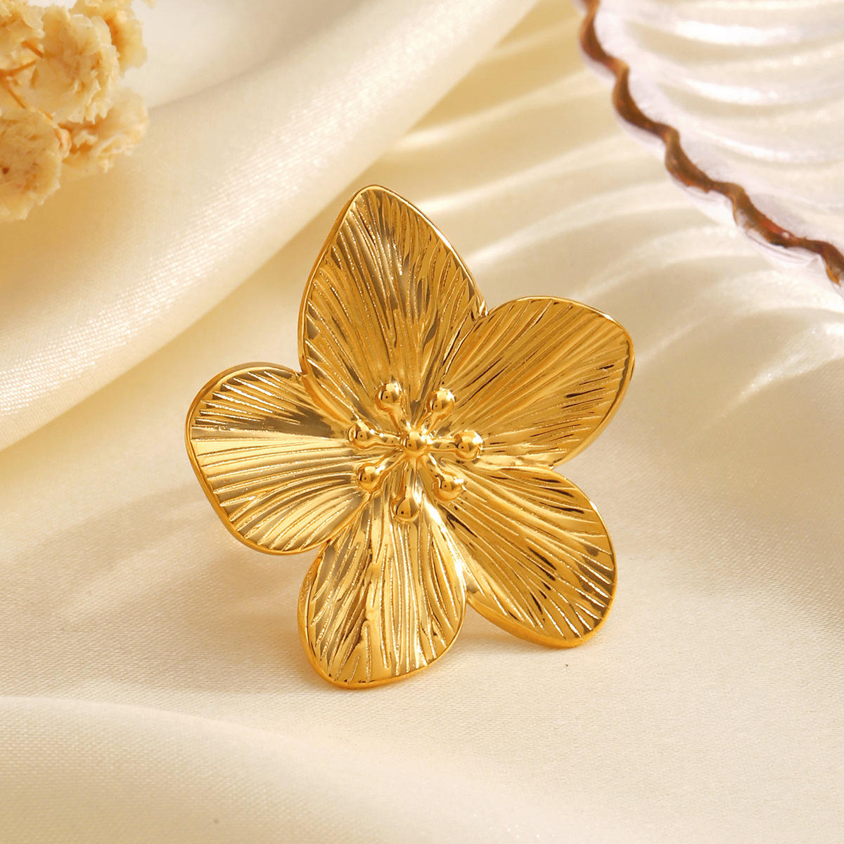 Blossom Textured Ring