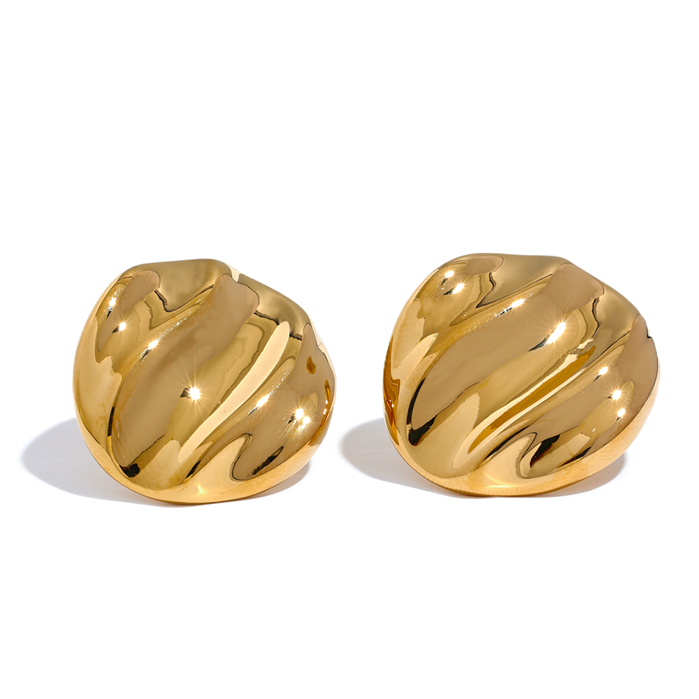 Wavy Dome Stud Earrings