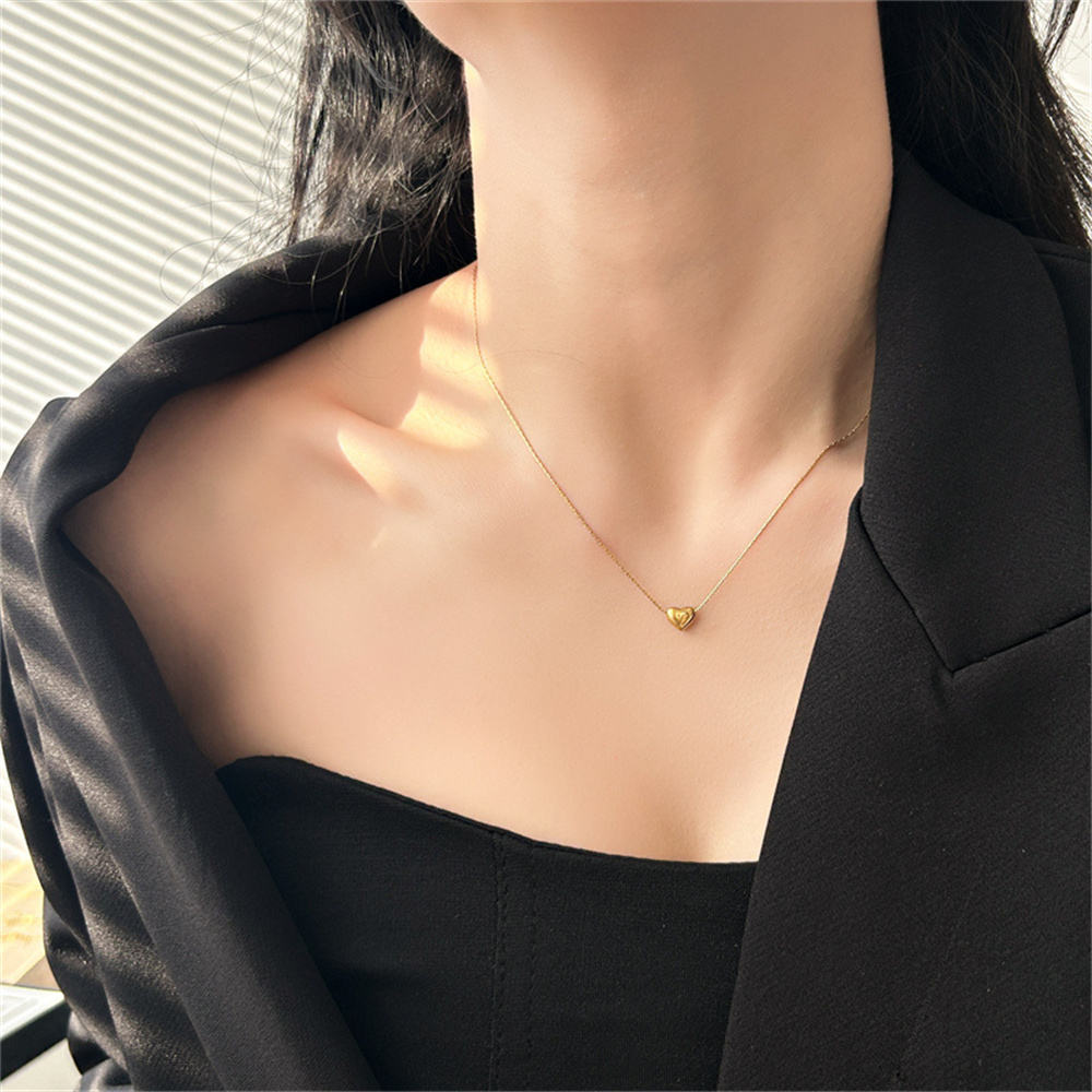 Minimal Soft Heart Necklace