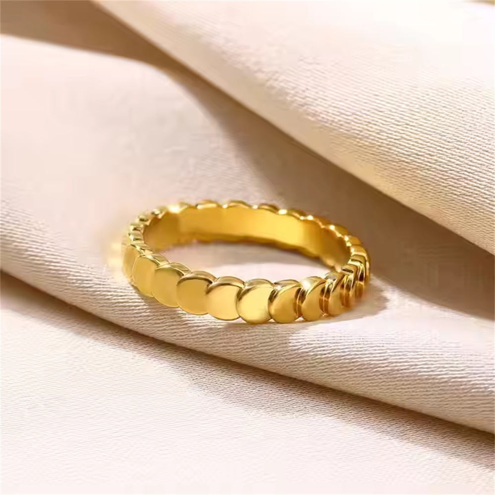 Minimal Fish Scale Ring