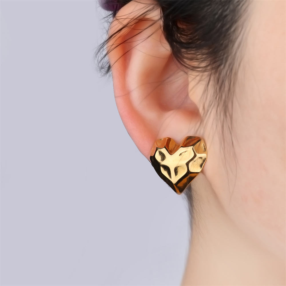 Dainty Heart Stud Earrings