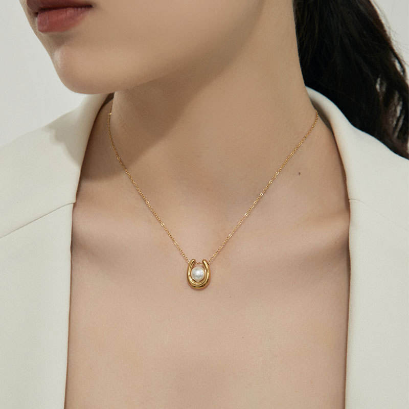 U Pearl Pendant Necklace