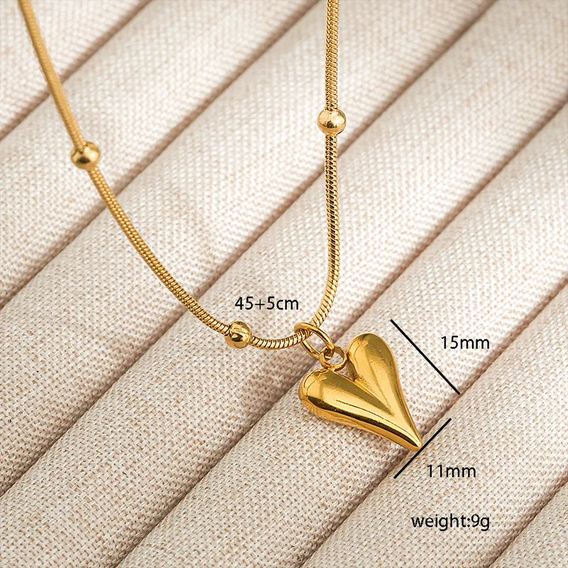 Heart Beeds Pendant Necklace