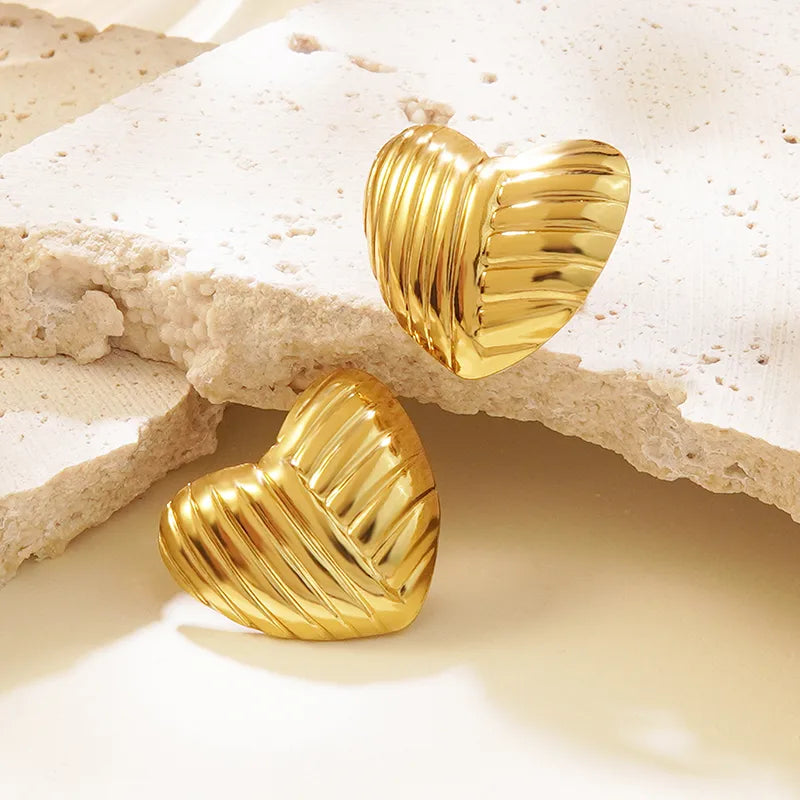 Ribbed Heart Stud Earrings