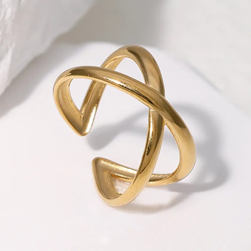 Criss Cross Shape Ring